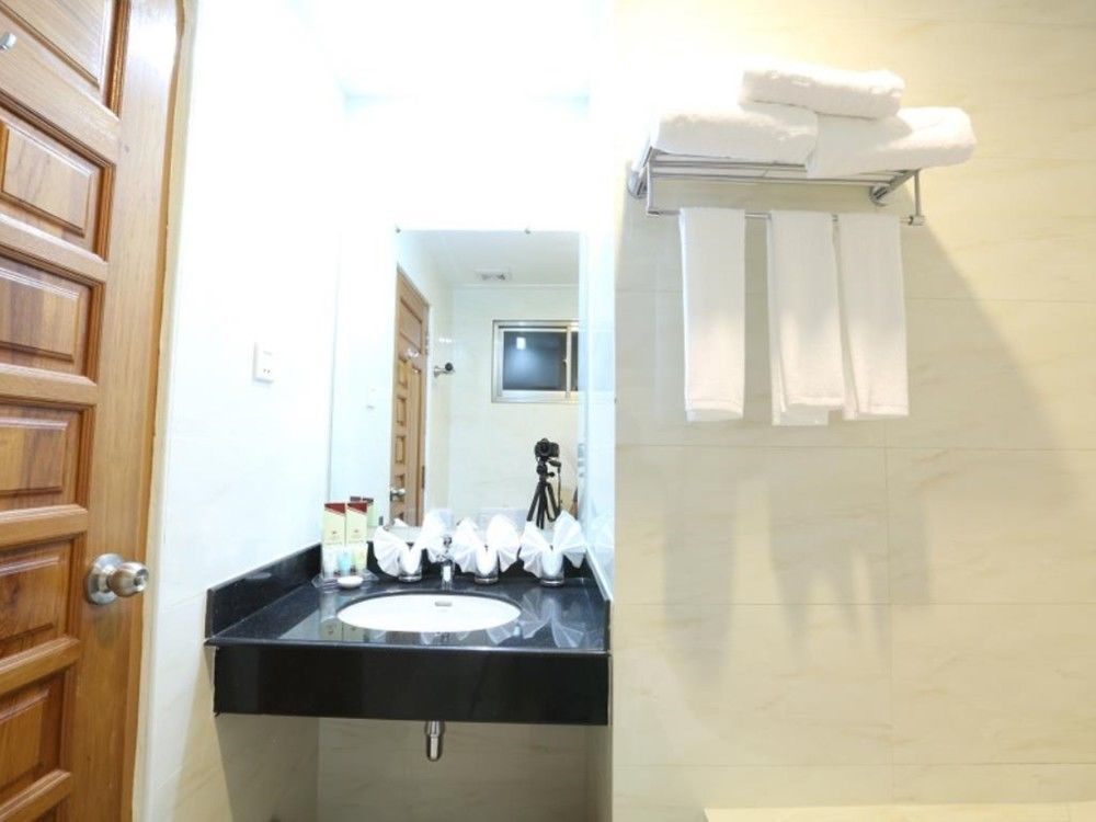 Hotel Royal King Rangoon Eksteriør billede